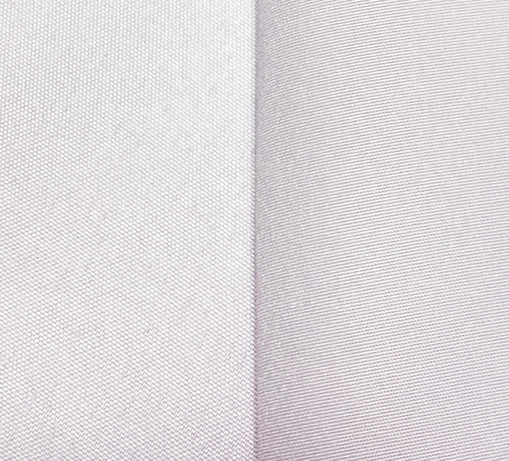 折りたたみ傘に使用する生地の目の細かさの比較です。左が日傘用の生地、右が高密度のポリエステルでプリントが美しく映えます。